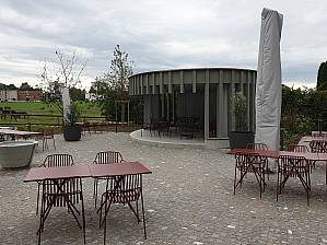 La place extérieure du restaurant Hirschenbad