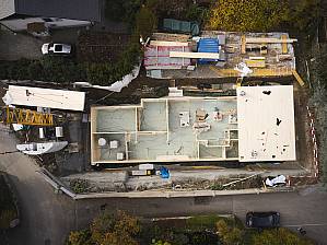 Was lange unmöglich schien, ist heute Realität: In Thun steht das erste Mehrfamilienhaus mit einem Keller komplett aus Holz.
