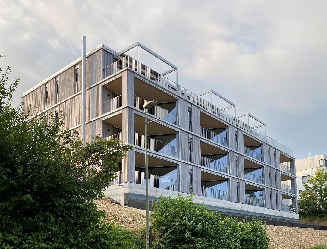 Das viergeschossige Mehrfamilienhaus Fasanenhof mit 15 komfortablen Wohnungen in Frenkendorf wurde in Zusammenarbeit von TS3 und der Balteschwiler AG erstellt.